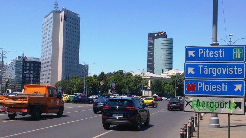 Dorobanti, 2-3 cam. in vila, pret redus, confort crescut, metrou Victoriei